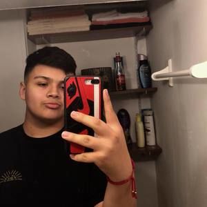 Meet your Posher, Cesar